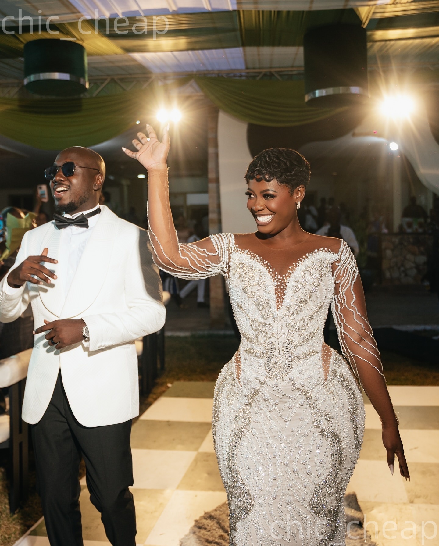 African Aso Ebi 2026 Ivory Mermaid Wedding Dress Pearls Crystals Lace Beaded Sheer Neck Full Sleeves Vintage Charming Bridal Gowns Dresses ZJ268