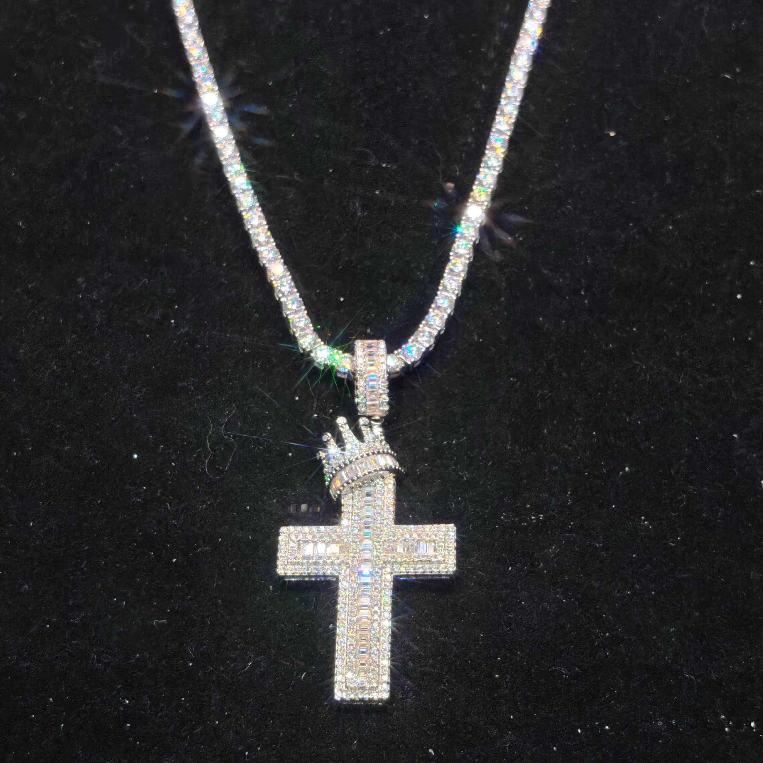 USA Good Product Mens Cross Pendant Moissanite 925 Sterling Silver D VVS Moissanite Pendant