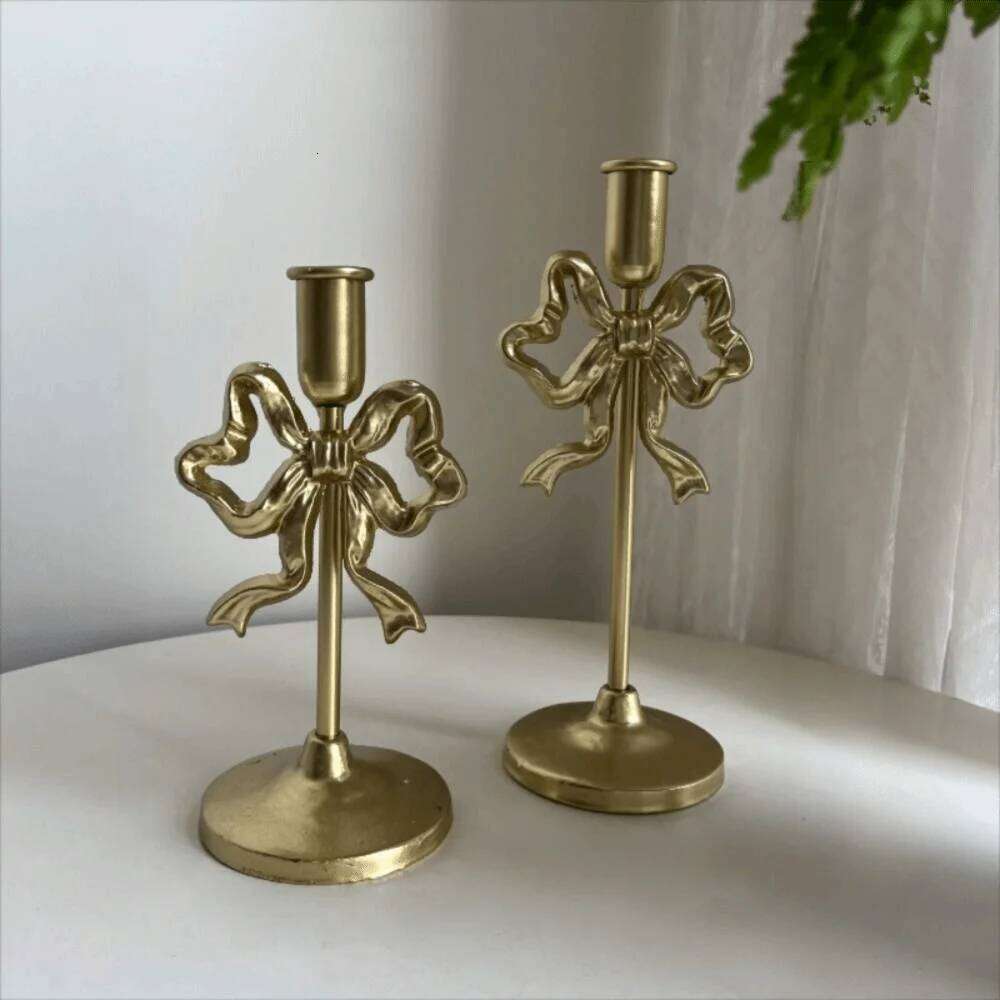 Wrought Iron French Bow Candlestick High Footed Romantic Bowknot Holder Decorative Single Head Candle Containers Y260131