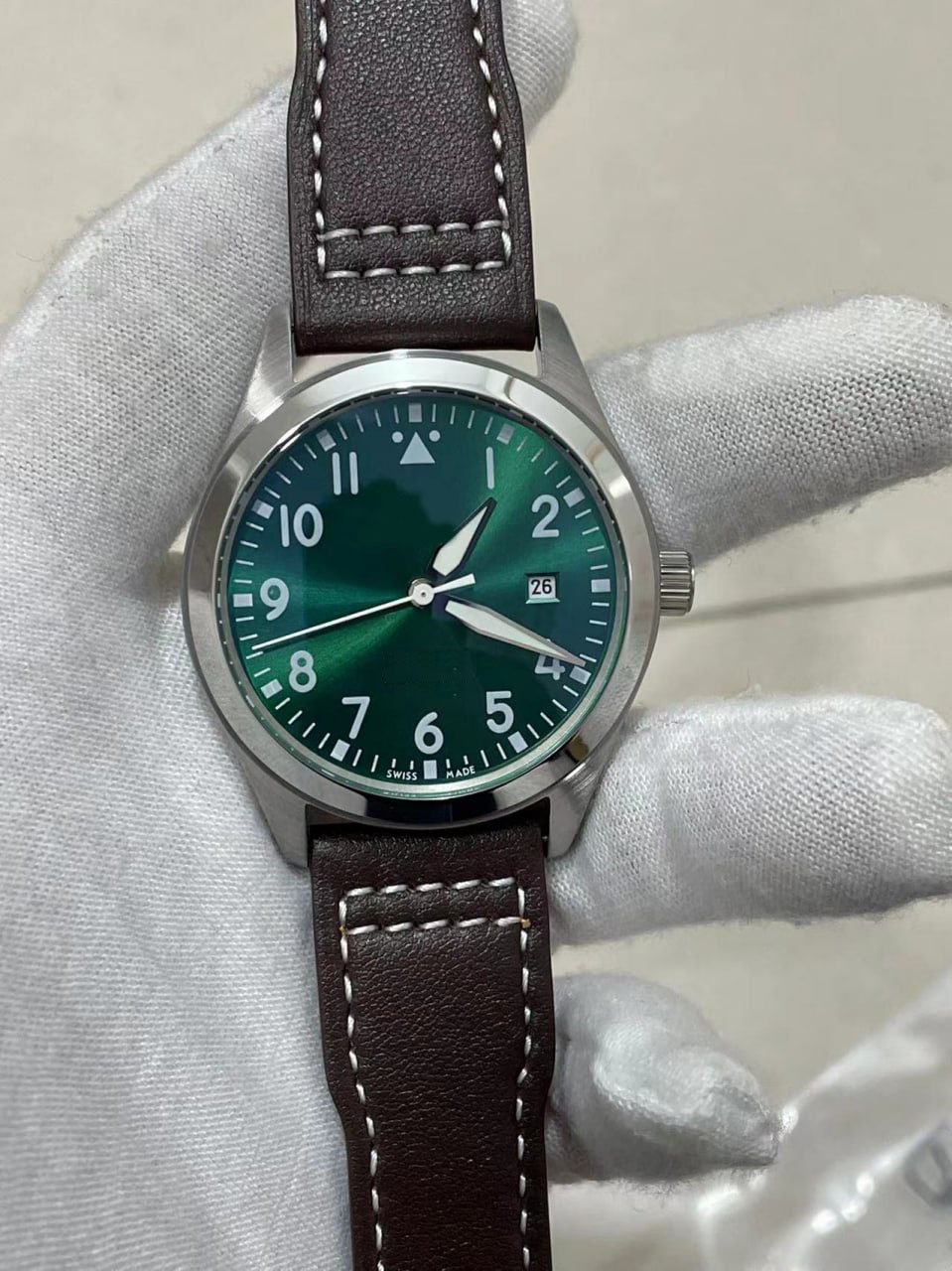 High quality Fashion Watches Black Dial Mechanical movement green Dial Hardlex watch MENS Watch