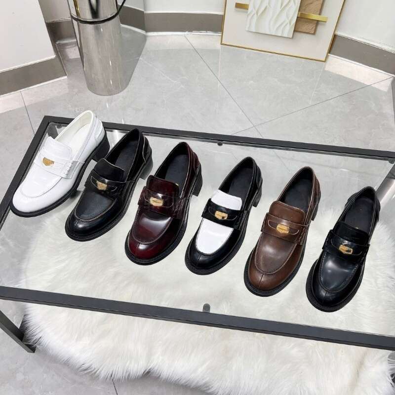 latest luxury formal women's loafers Top tier crystal patterns spring inspired flat soled simple stylish High quality cowhide upper for office banquets