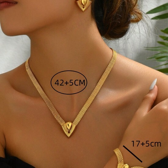 Y2K Design High-End Light Luxury Jewelry Set Exquisite Jewelry New Fashion Trend Chain Necklace Bracelet Earrings Niche Party - view 7