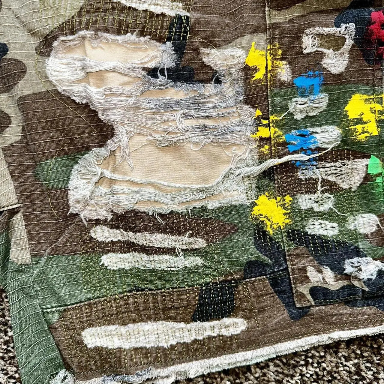 Retro Camouflage Cargo Denim Shorts Y2K Jeans Mens Pocket Embroidery Baggy Low Waist Over The Knee Pants Casual 260126