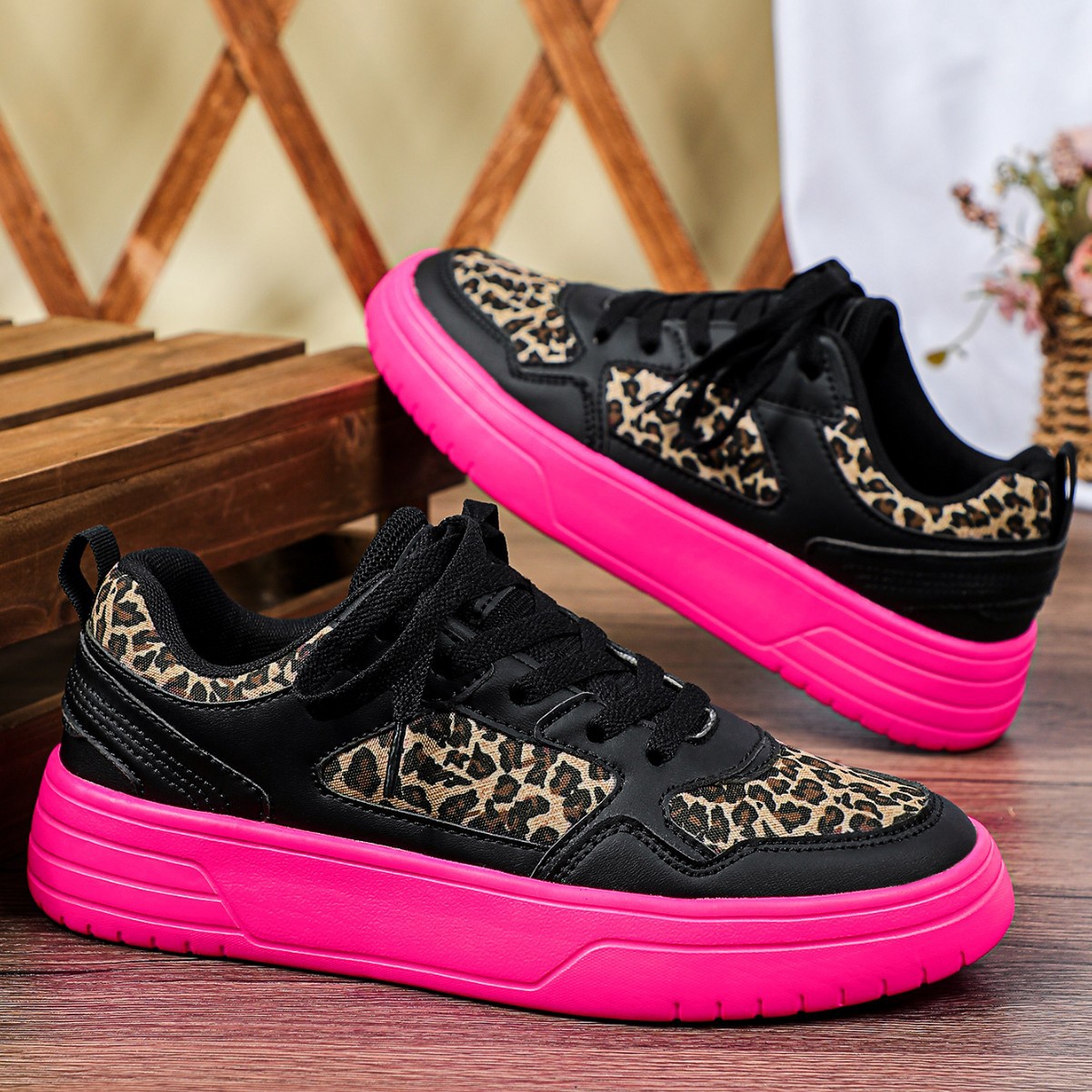 2026 European Platform Sneakers, Men/Women Color Block Retro Shoes, Fashion Chunky Sole Outdoor Lifestyle Footwear