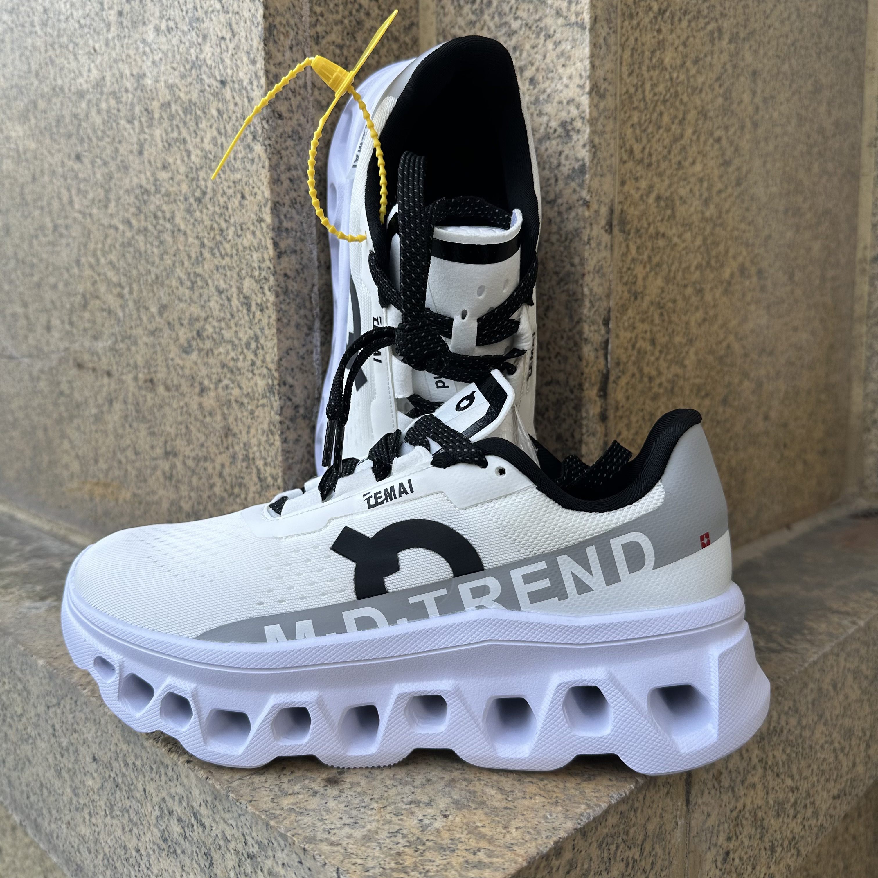 TEMAI Spring new low-top sports men's shoes fashion cushion-shock running shoes outdoor all-go light breathable men's shoes