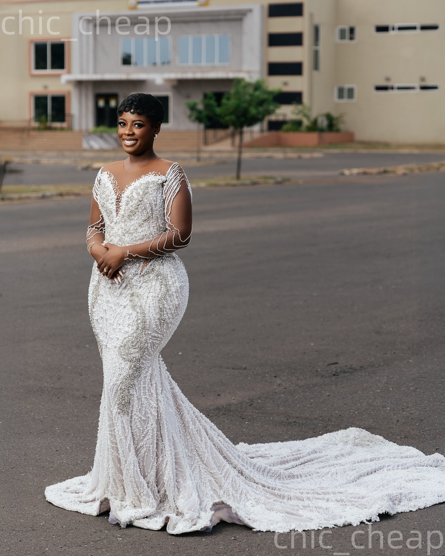 African Aso Ebi 2026 Ivory Mermaid Wedding Dress Pearls Crystals Lace Beaded Sheer Neck Full Sleeves Vintage Charming Bridal Gowns Dresses ZJ268
