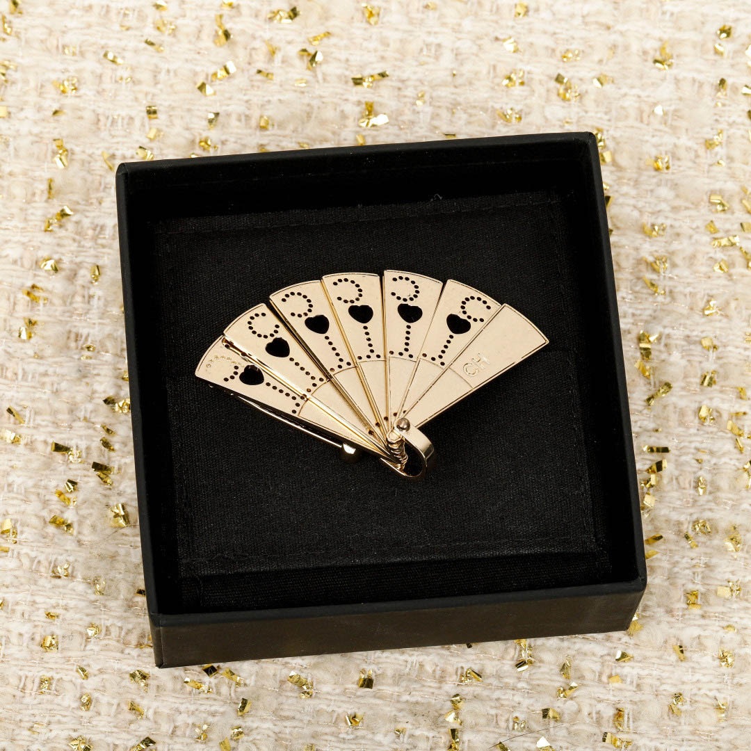 2026 Luxury quality charm brooch with round hollow design and words style in 18k gold plated fan shape have stamp PS6389B