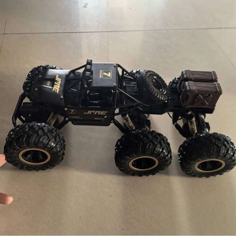 24/28cm Remote-Controlled Off-Road Vehicle Toy Rechargeable Four-Wheel Drive Alloy Climbing Car Children'S Race Xmas Gifts Y260131