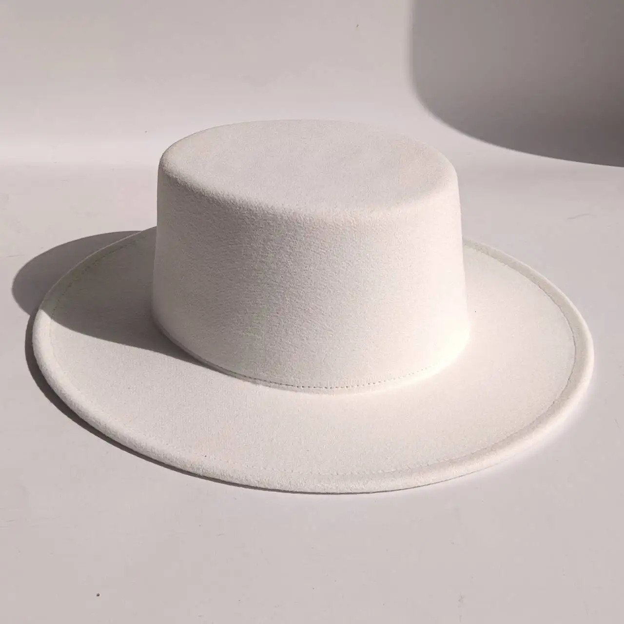 Flat-top French felt hat Autumn and winter felt hats Letter accessories womens wide-brimmed hat sombrero fedora bonnet femme 260130