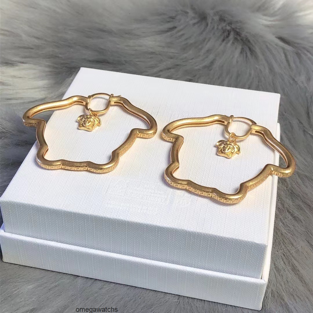 designer earrings charm luxury jewelry for men women gold silver woman du mei brass material exaggerated fashion beauty head ne versacewomen versaces versace2 V8EZ