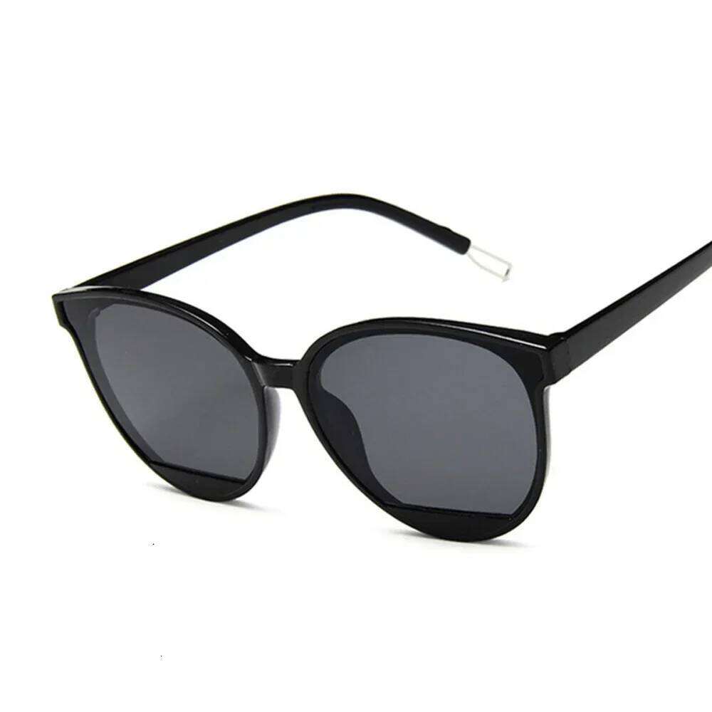 New Arrival 2025 Fashion Sunglasses Women Metal Mirror Classic Vintage Sun Glasses Female Oculos De Sol Feminino UV400 H260202