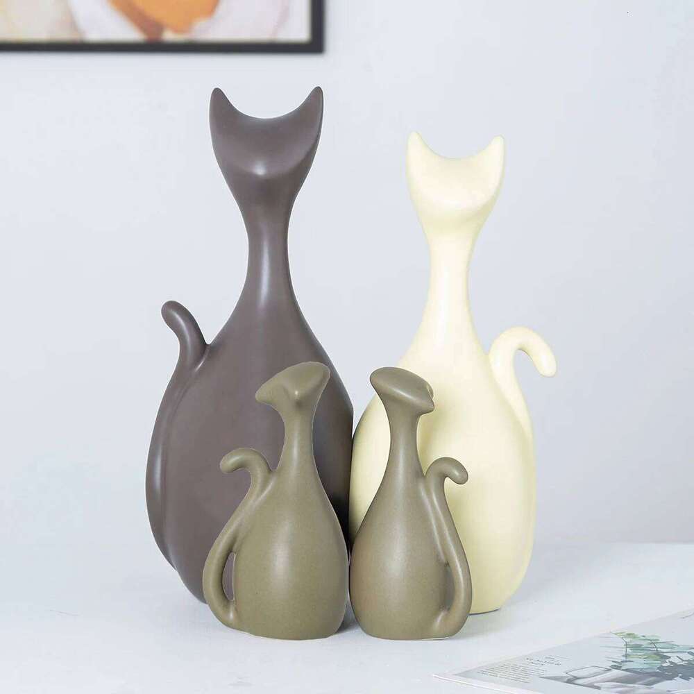 Three Family Creative Abstract Cat Living Room Wine Home Entrance Cabinet Decoration Y260202