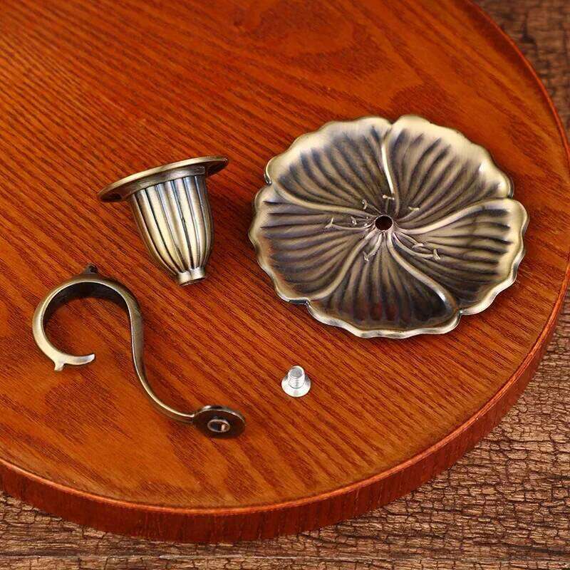 European Style Candlestick Valentines Day Handheld Candle Holders Retro Single Head Candlelight Stand Taper Holder Wholesale Y260131