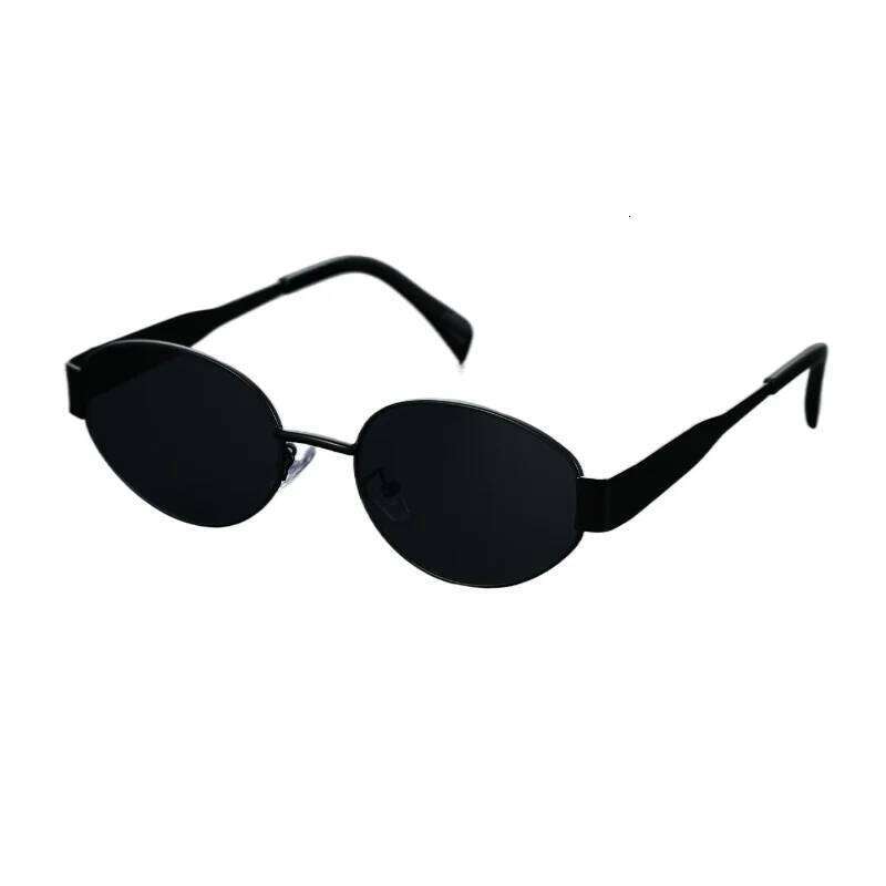 1pc Men's Vintage Inspired Oval Glasses with Black Lenses and Metal Frame Classic Fashion Accessory for Everyday Wear H260202