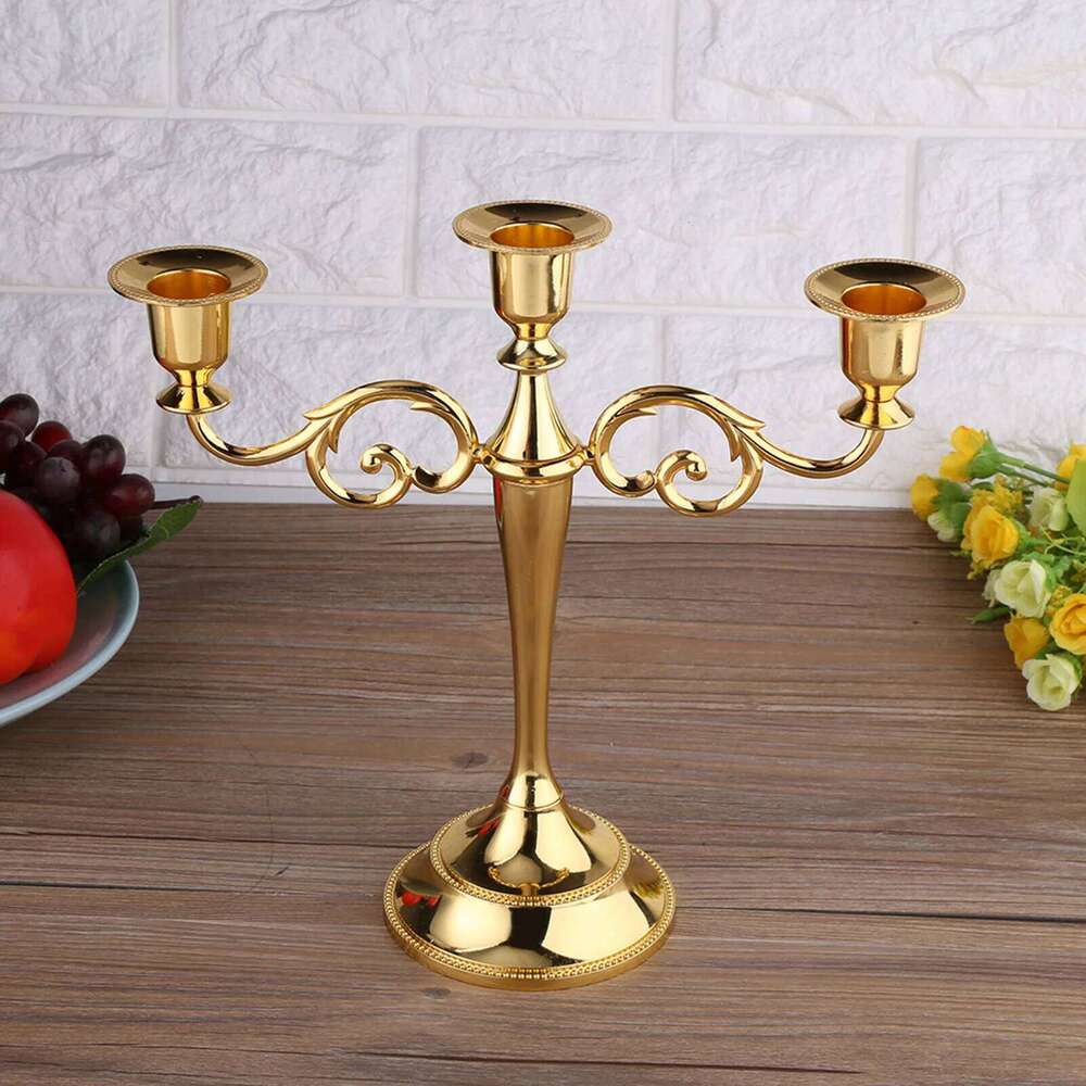 3 Arms Metal Candle Holder European Style Candelabra Wedding Candlestick Home Decor Gold and silver Y260131