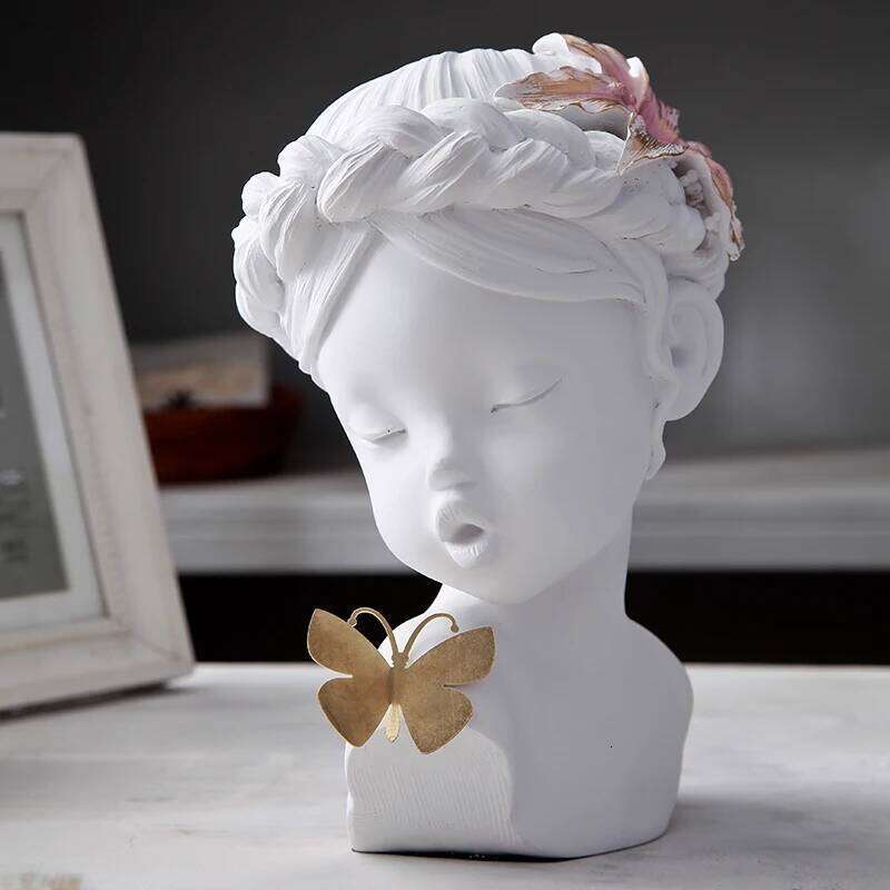 European Kissing Butterfly Angel Cute Girl Resin Statues Wedding Gifts Home Desktop Figurines Decoration Baby Sculpture Crafts Y260202