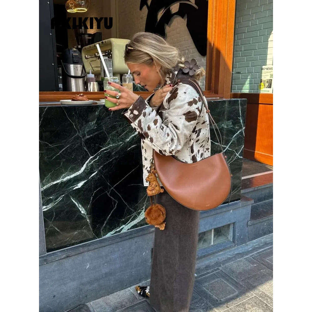 Fashionable Printed Short Leather Jacket With Collar Long Sleeve Single Chest Autumn Womens High Street Top AKIKIYU