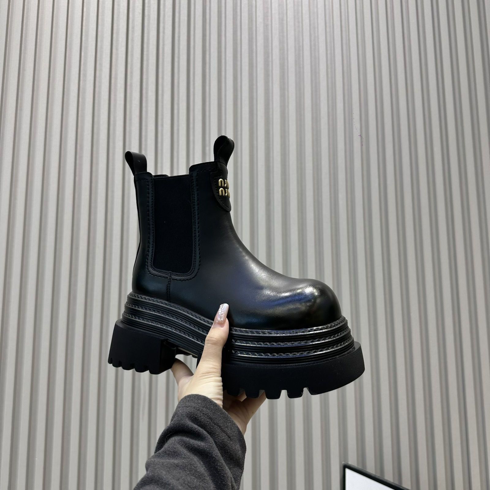 New free shipping designer boots for womens snow boots Wear-resistant and anti-slip thick sole winter cotton shoes with fur lining snow Easy-to-access