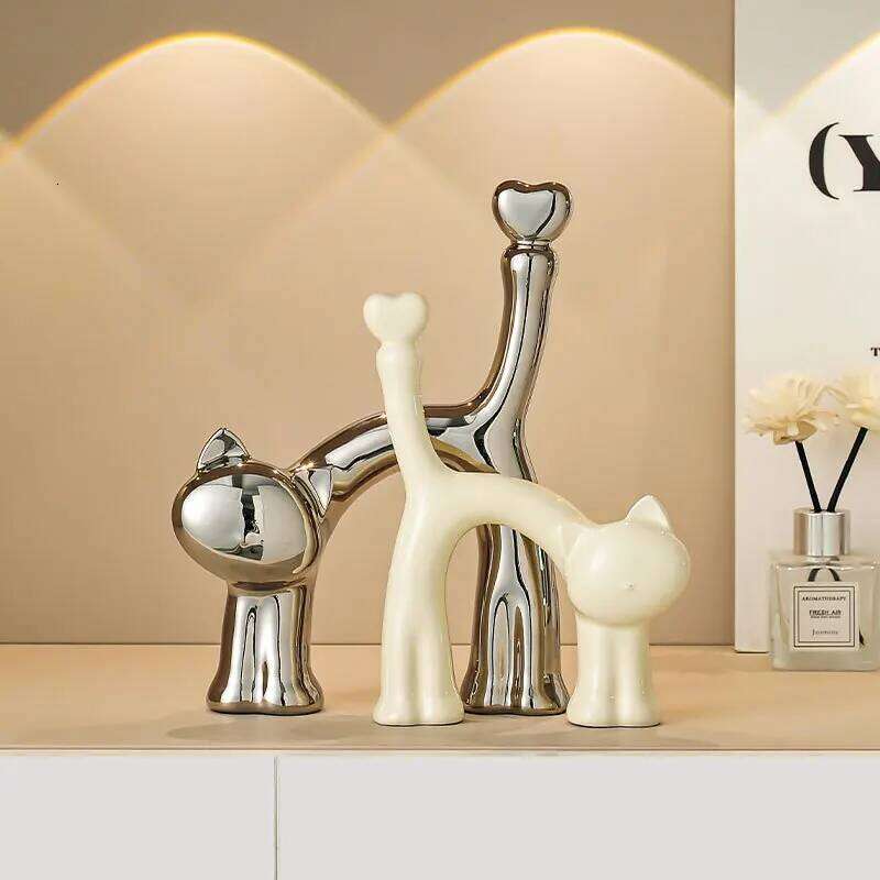 Creative Heart-Shaped Ornaments, Living Room,TV Cabinet,Home, Bedroom,Desktop Decorations, Ceramic Art Cat Statue, Gift, New Y260202