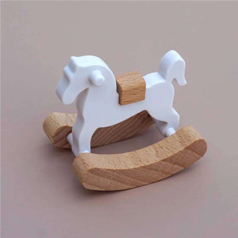 Rocking 1:12 Dollhouse Ornaments Mini Wooden Horse Model Fairy Garden Doll Decorative Accessories Y260202