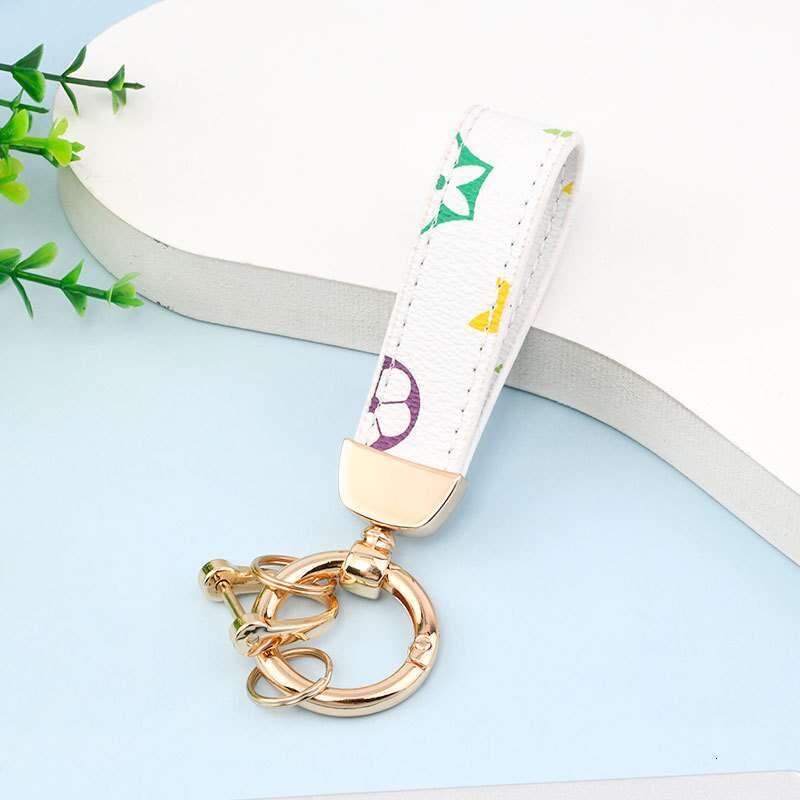 Fashion style designer car key chain bag charms pendant jewelry key ring holder gift pu leather metal key chain accessories Luxury designer
