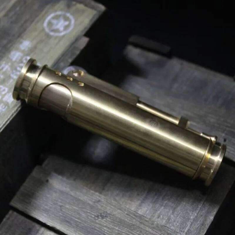 2025 Unusual Alien Trench Handmade Pure Copper Kerosine Lighter AK Vintage Portable Windproof Collection Lighters Smoking Gadget W260202