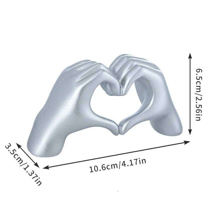 Resin Love Gesture Desktop Sculpture Doll Nordic Light Luxury Crafts Office Home Decoration Y260202