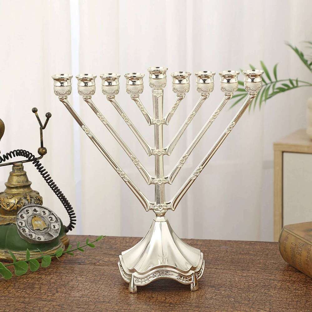 Vintage Hanukkah Menorah with 9 Arms Jerusalem Temple Candle Holder Sturdy for Prayer Festive Celebration Chanukah Decoration Y260131