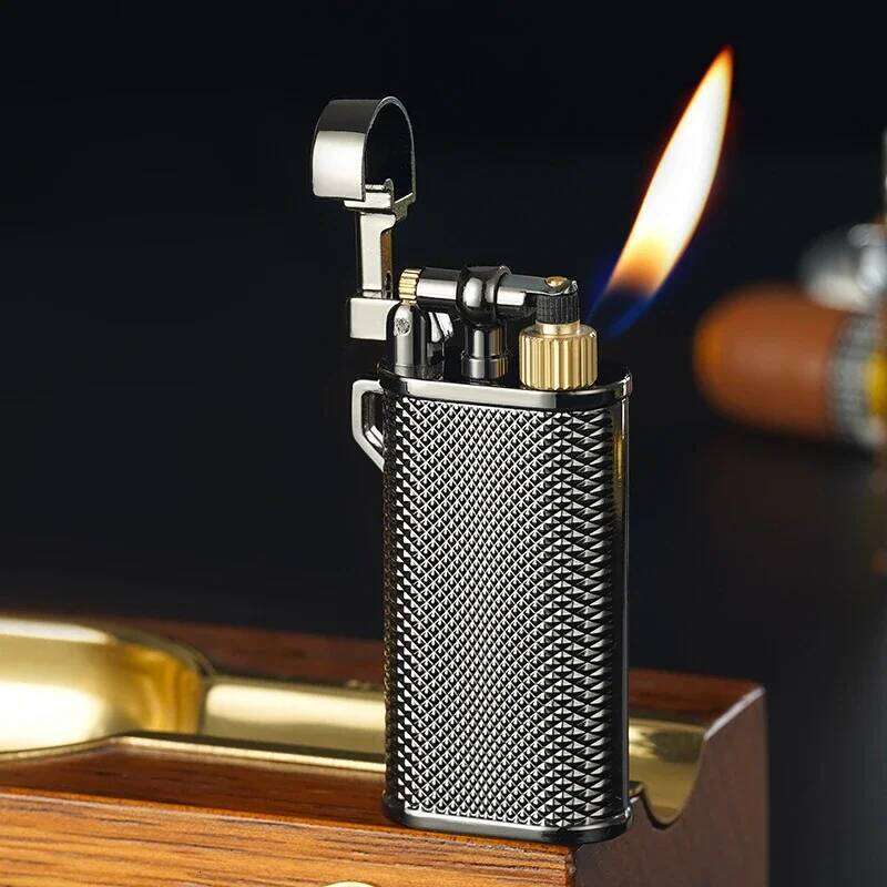 New Retro Metal Relief Inflatable with Grinding Wheel Portable Butane Gas Open Flame Outdoor Lighter Men's Gift W260202