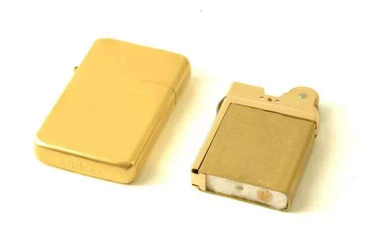 Exquisite Brass Kerosene Slim Windproof Vintage Grinding Wheel Ignition Lighter Cigarette Accessories Men's Gift W260202