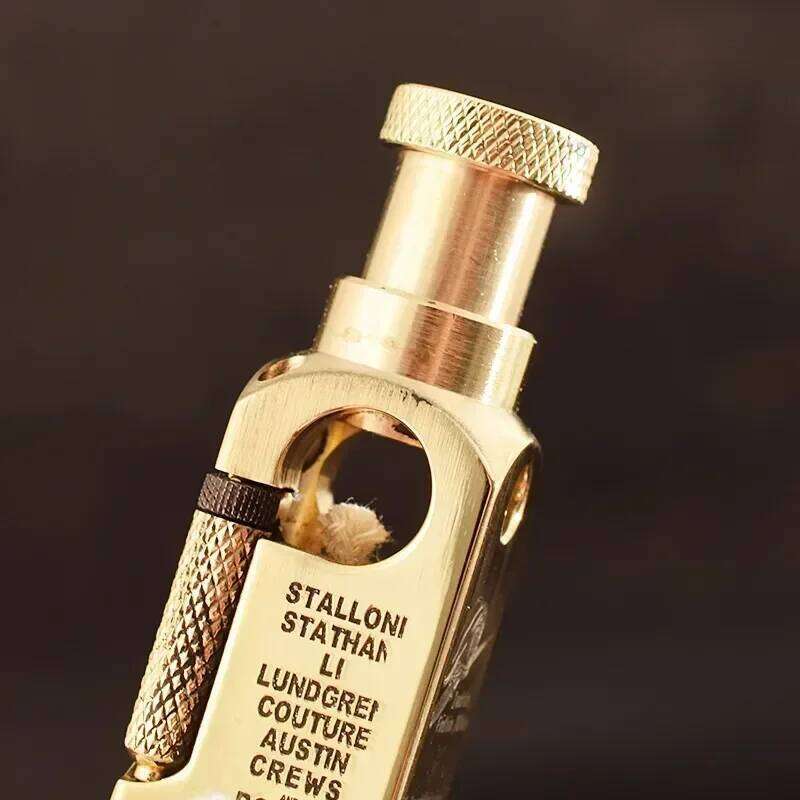 New Luxury Heavy-duty Trench Shaped Brass with Laser Carved Hexagonal Patterns Personalized Retro Lighter for Collection W260202