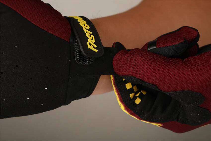 Touch Screen Speed Style Twitch Motocross Riding Bike Gloves MX MTB Off Road Racing Sports Cycling Glove XJ260202