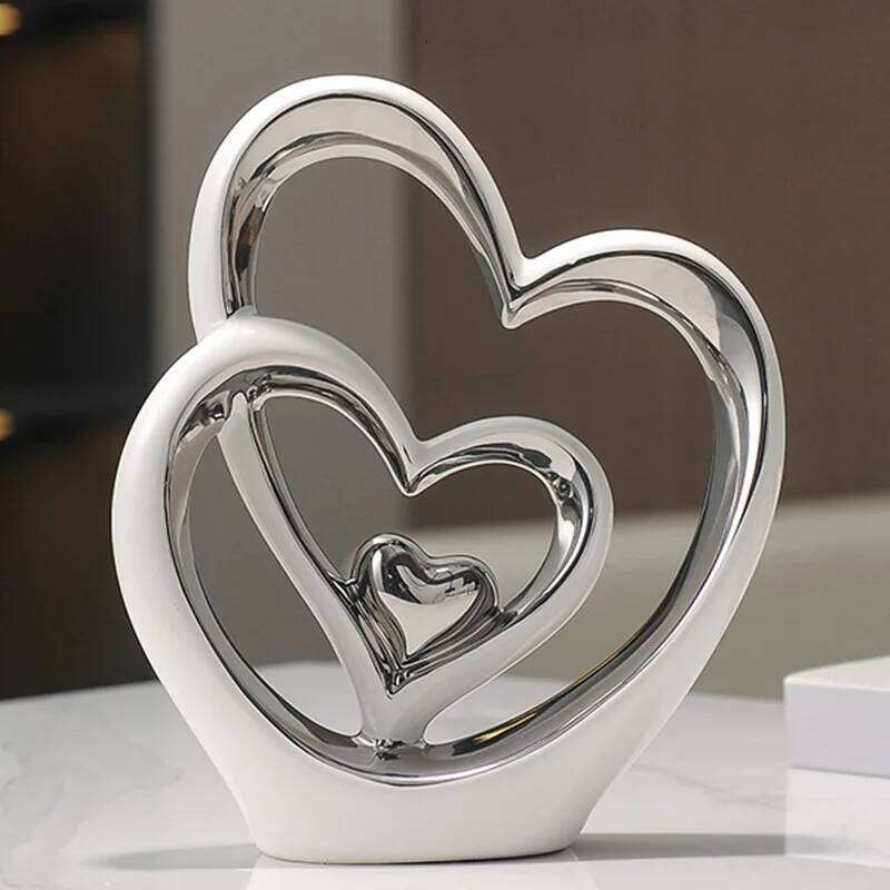 Ceramic Heart Statue Ornament Living Room Entrance Wine Desktop Decor for Glass Display Cabinet Valentine Birthday Gifts Y260202