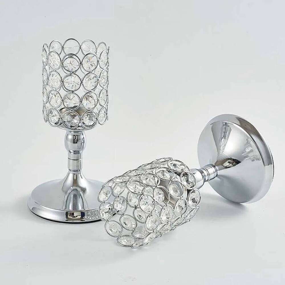 Metal Crystal Candle Holder Hollow Romantic Wrought Iron Candlestick Table Ornaments Goblet-shaped Craft Candelabra Christmas Y260131