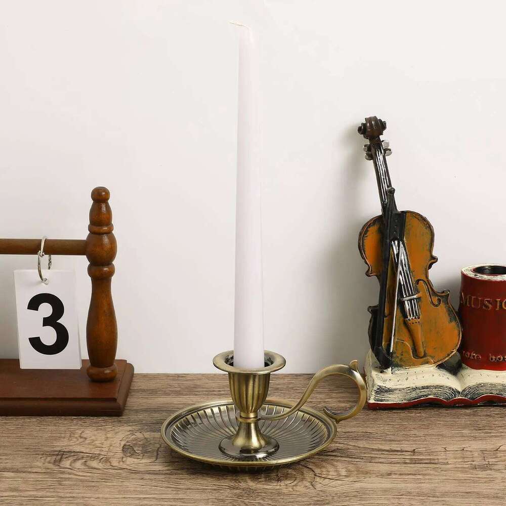 Retro Handicrafts Metal Taper Table Holder With Handle Candlestick Ornament Y260131