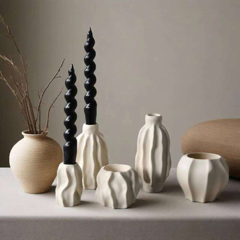 Quiet Wind Cream Ceramic Medieval Modern Simple Candlestick Table Restaurant Plank House Decoration Y260131