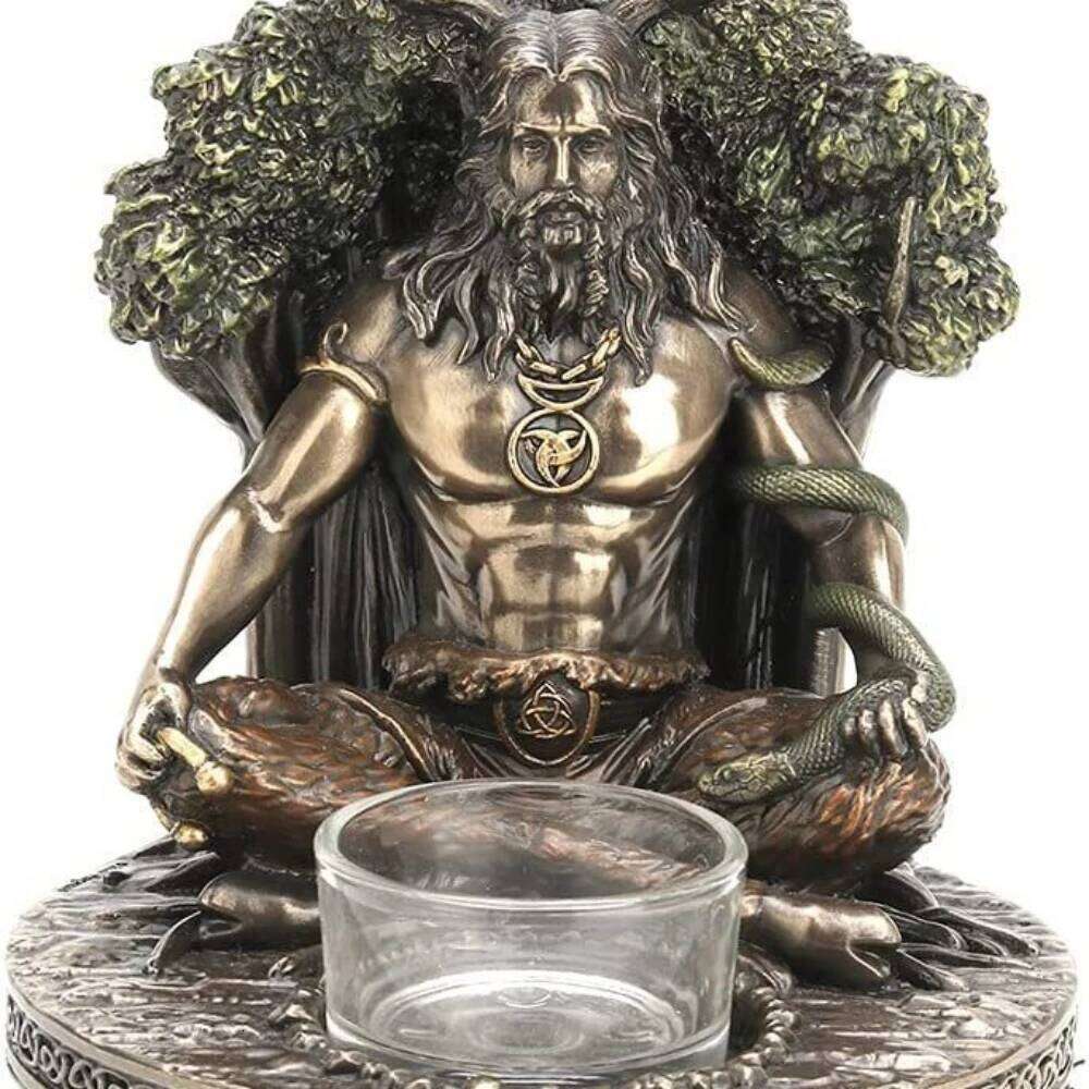 Norse Celtic Mythology Senunos Statues Creative Vintage Candle Holder Ornaments European Candlestick Storage Figurines Y260131