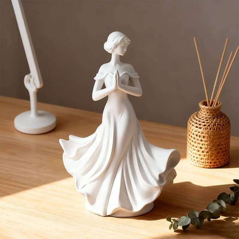 White Resin Figure Art Living Room Entrance TV Cabinet Human Body Exquisite Goddess Decor Woman Small Sculpture Gift Y260202