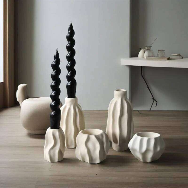 Quiet Wind Cream Ceramic Medieval Modern Simple Candlestick Table Restaurant Plank House Decoration Y260131
