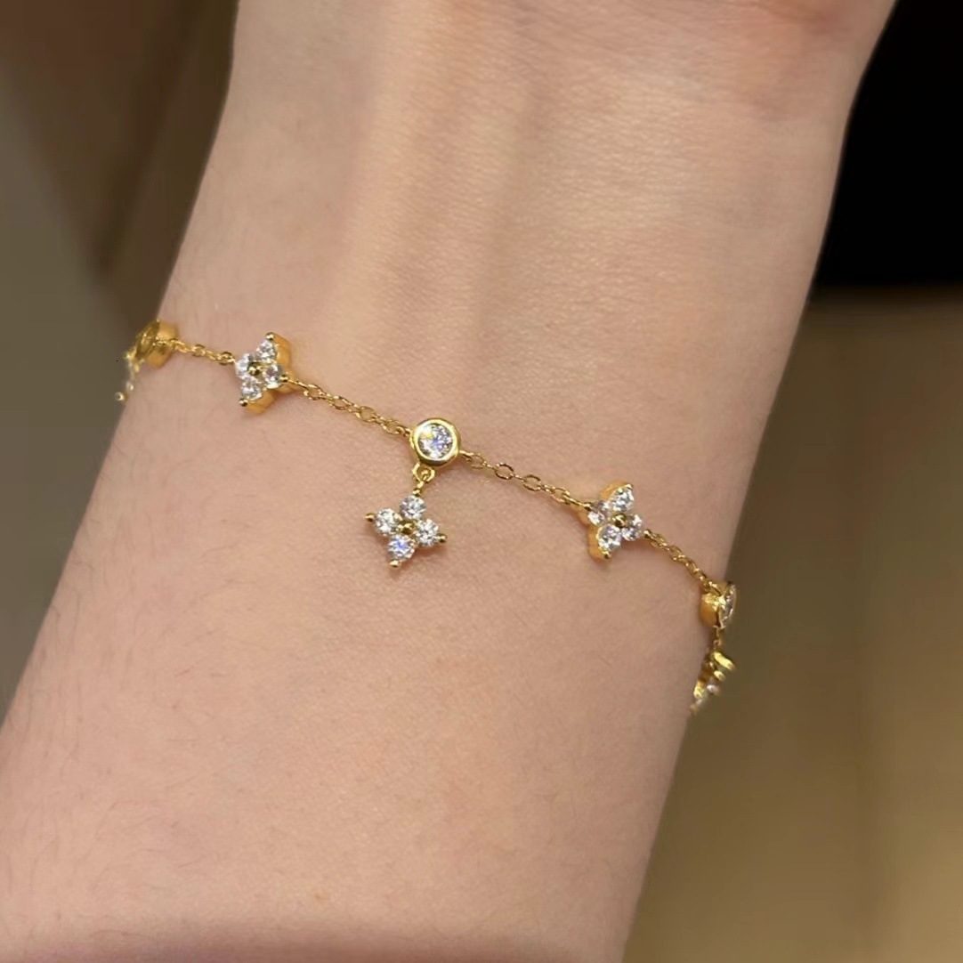 Cross Border Designer Bracelet With 18K Gold-plated Four Leaf Luxury Bracelet Three Leaf Clover Star Necklace Zircon Sterling Silver Elegant For Women