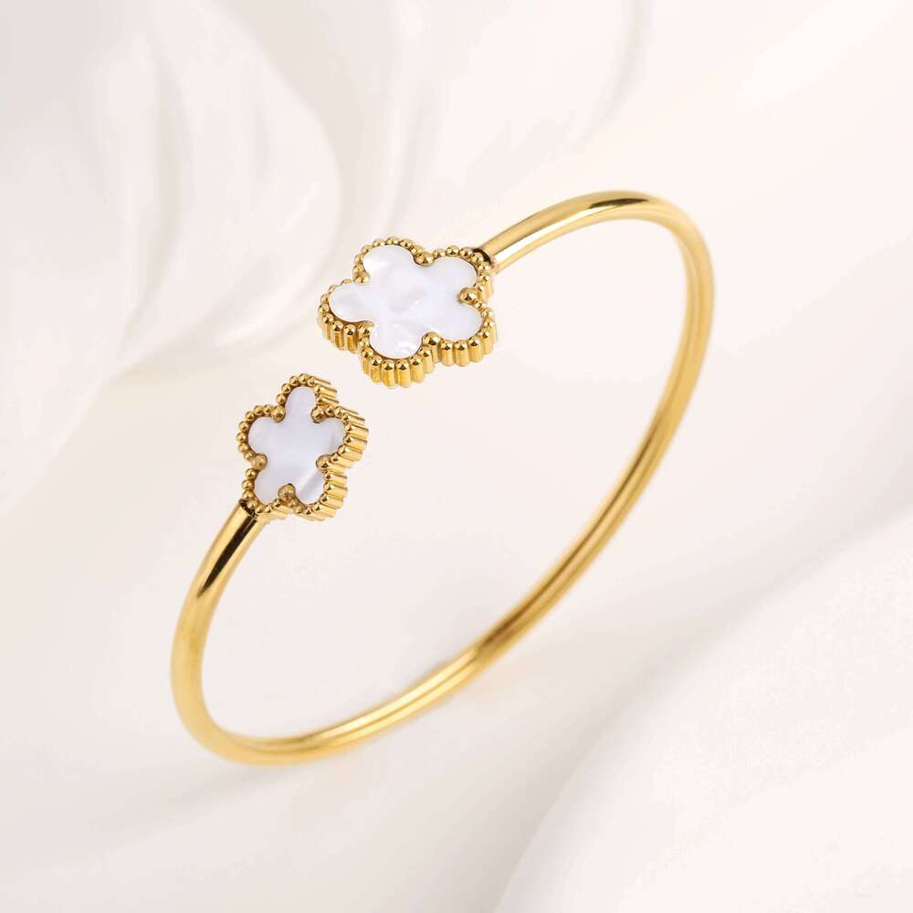 Gold-Plated Stainless Steel Five-Leaf Flower Open Bangle Luxury For Woman Girl Party Lucky Jewelry Accessories Daily Wear Clover H260202