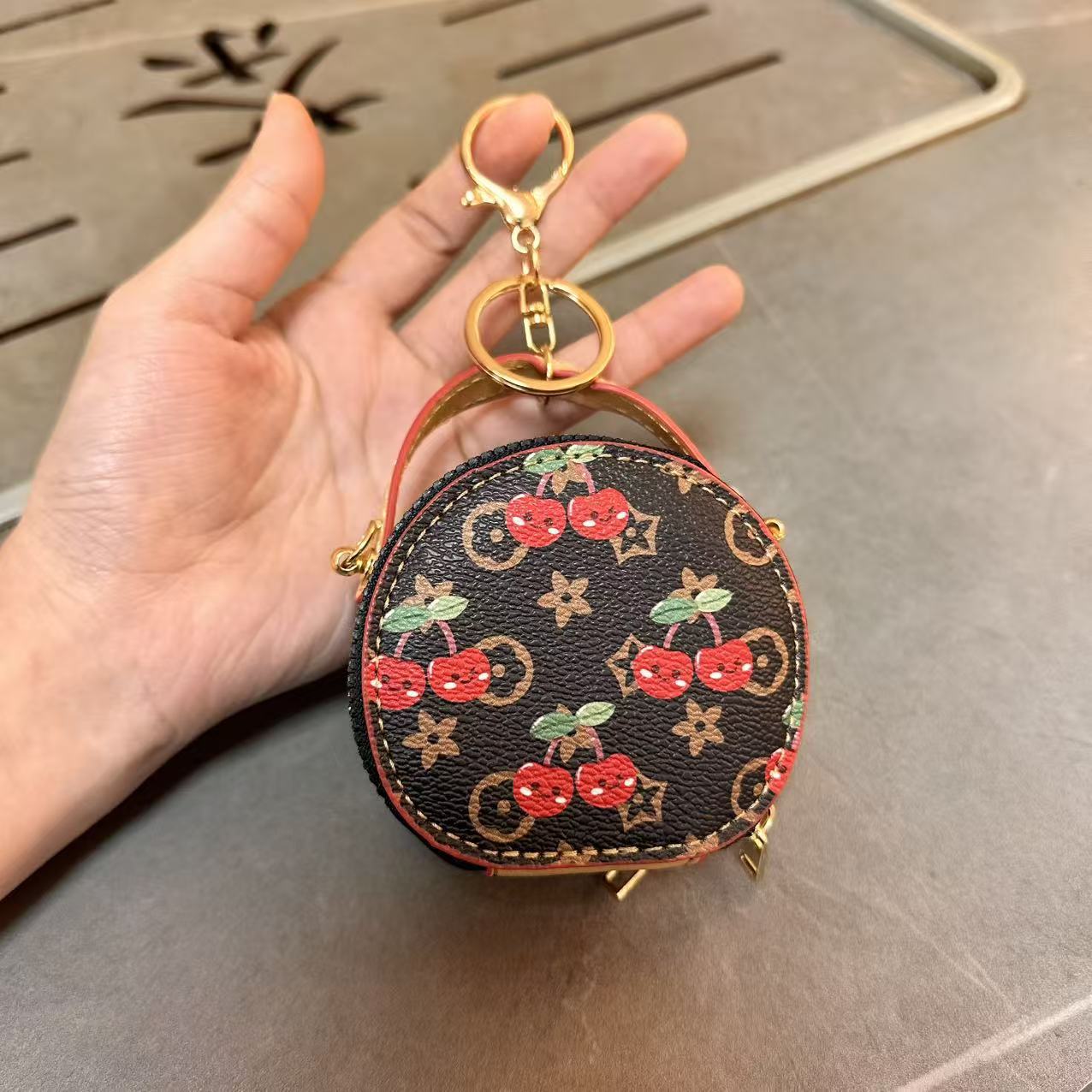 Women's Vintage Print Cherry Mini Wallet Crossbody Handbag Keychain Small Coin Purse 2026 New Fashion Style