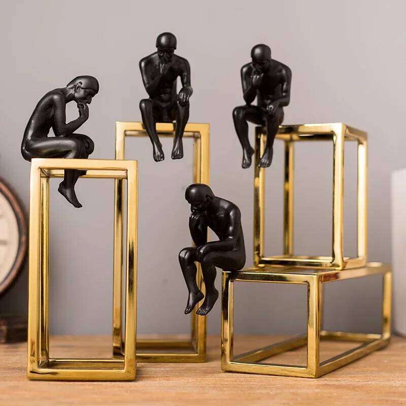Creative Metal Contemplative Character Statues, Desktop Ornaments, Living Room Foyer, Wine Cabinet Decorative Crafts Y260202