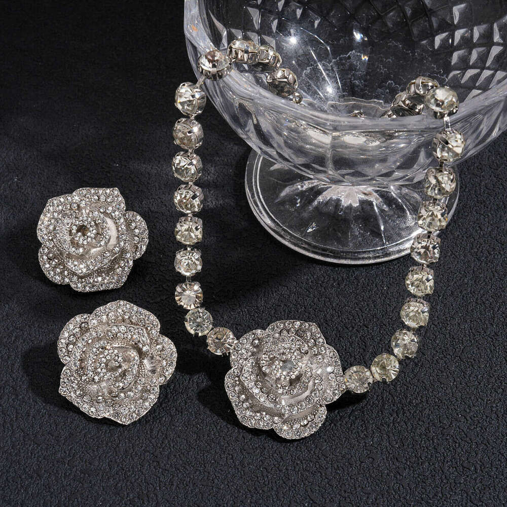 Crystal Luxury Full Camellia Stud Earring Flower Pierce 1 Earrings