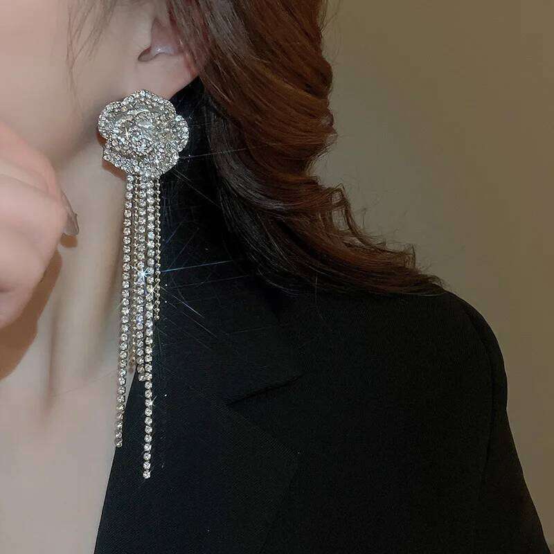 Crystal Luxury Full Camellia Stud Earring Flower Pierce 1 Earrings