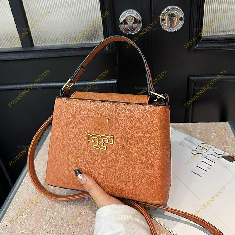 tory Camera Top Designer bum for womens crossbody shoulder handbag tote classic chain clutch flap wallet purse lady fanny pack genuine leather bag fc6