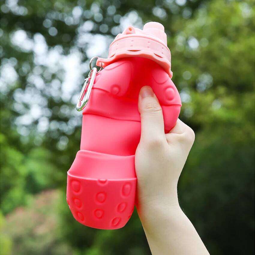 Portable Foldable 600Ml Travel Sports Strawberry Shaped Water Bottle Kids Silicone Telescopic Cup Z260202