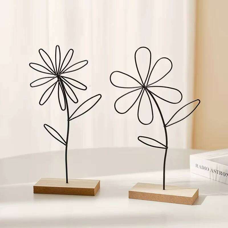 1Pcs Nordic Style Iron Flower Creative Home Living Room Entrance Wine Cabinet Metal Crafts Desk Decoration Y260202