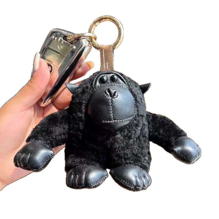 Retro Y2K Purse Accessory Cute Wool Big Black Gorilla Fur Pendant Car Keychain Plush Little Monkey Bag Charm King Kong Plush Toy