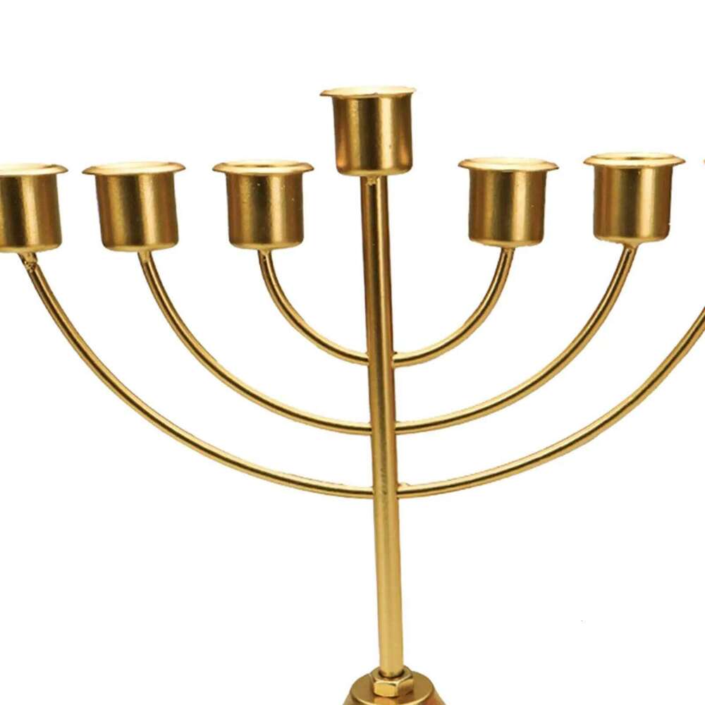 Candlestick Jewish Holder Hanukkah Decoration Party Ornaments Wide Sturdy Base Golden Candelabra Menorah for Bedroom Y260131